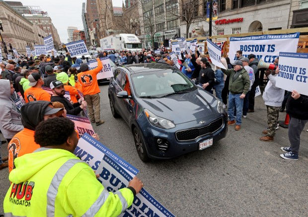Union members crowd Boylston Street during a rally against construction work on a building using non-union workers. (Matt Stone/Boston Herald)